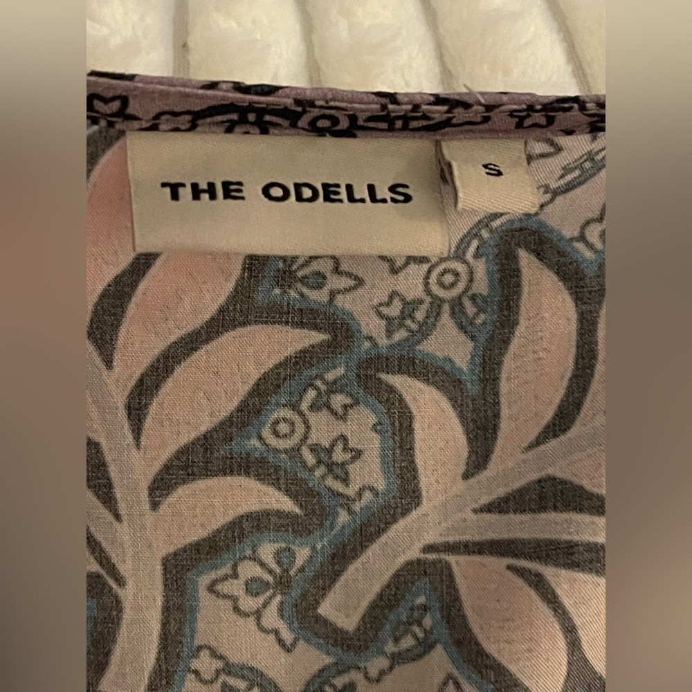 The Odells, Dress Size S featuring a wrap-style design with a deep V-neckline. - Picture 4 of 5